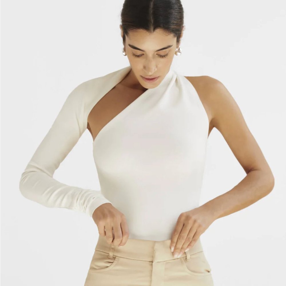 Marcella Manhattan Off Shoulder Top White NWT